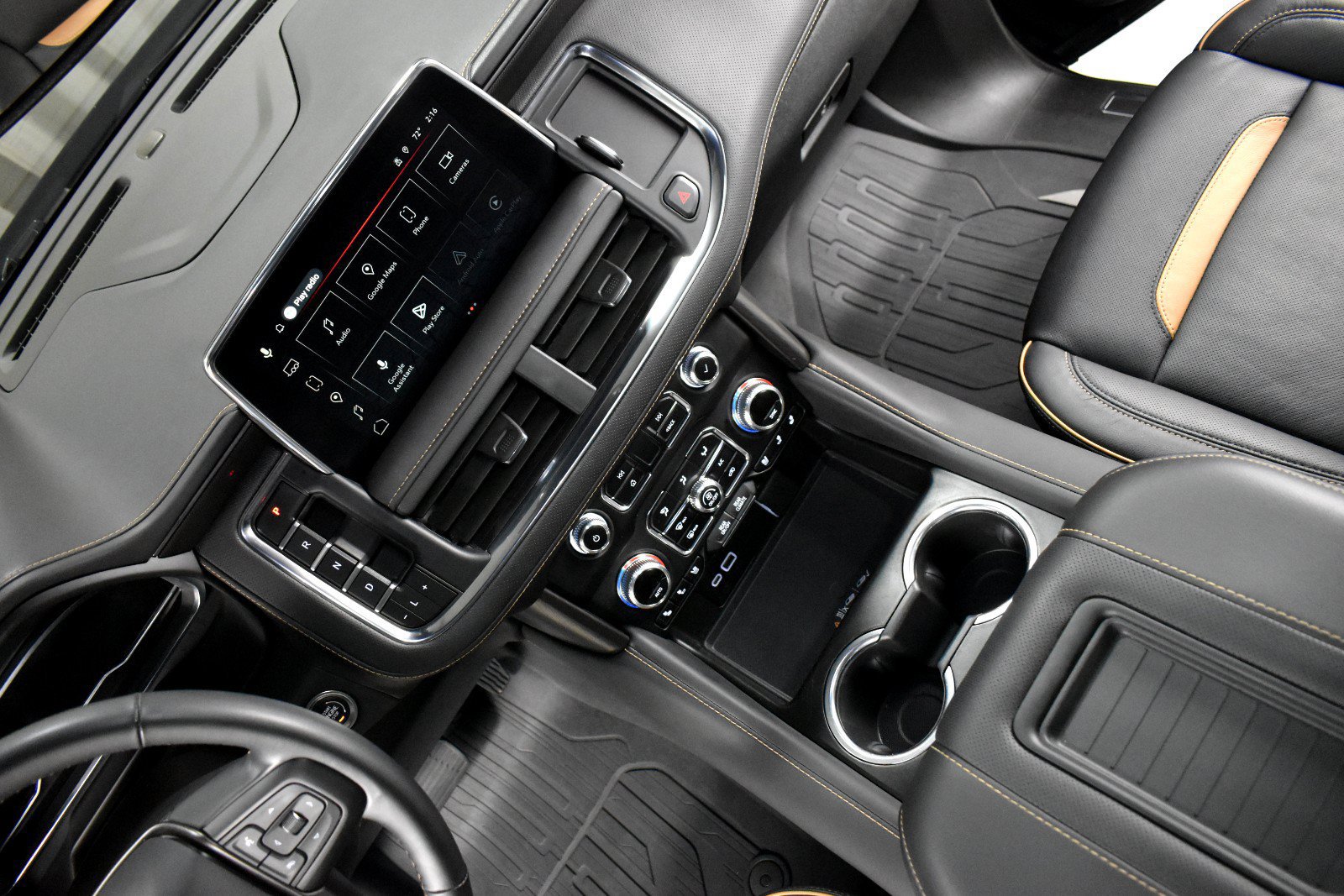 Used 2024 GMC Yukon AT4 w/ AT4 Premium Plus Package AWD/4WD image 24