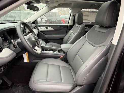 New 2026 Ford Explorer Active w/ Active Comfort Package image 12