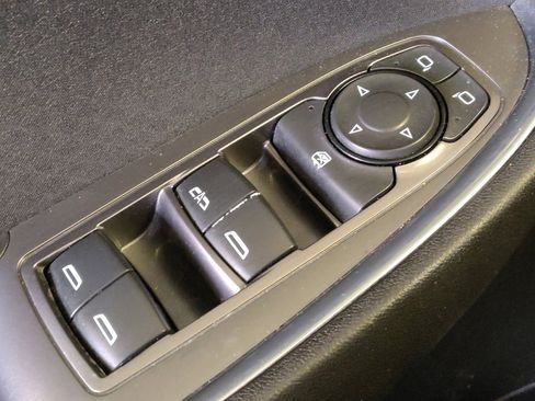 Used 2018 Chevrolet Malibu LT FWD image 27