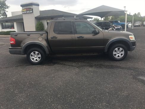 Used 2008 Ford Explorer Sport Trac XLT RWD image 3