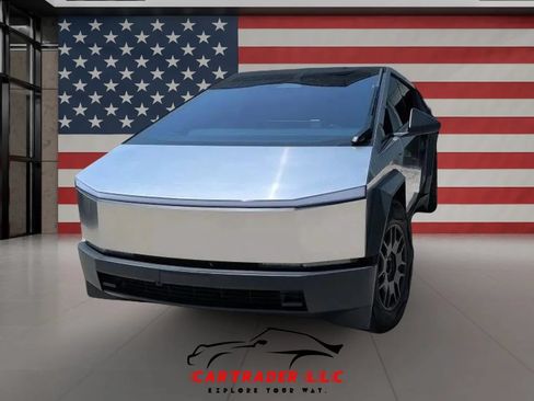 Used 2024 Tesla Cybertruck AWD Crew Cab image 3