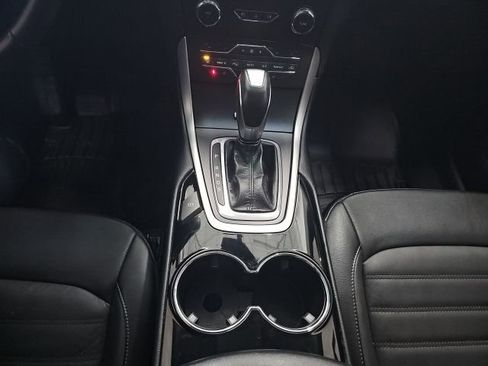 Used 2018 Ford Edge SEL w/ Equipment Group 201A image 42