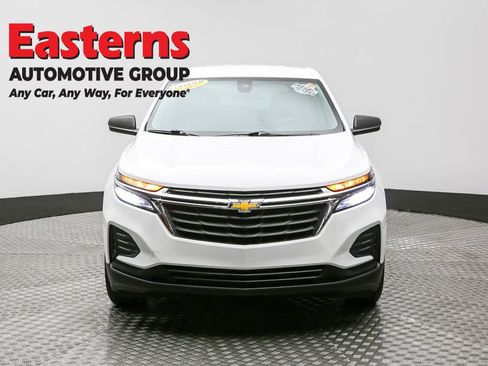 Used 2024 Chevrolet Equinox LS image 2