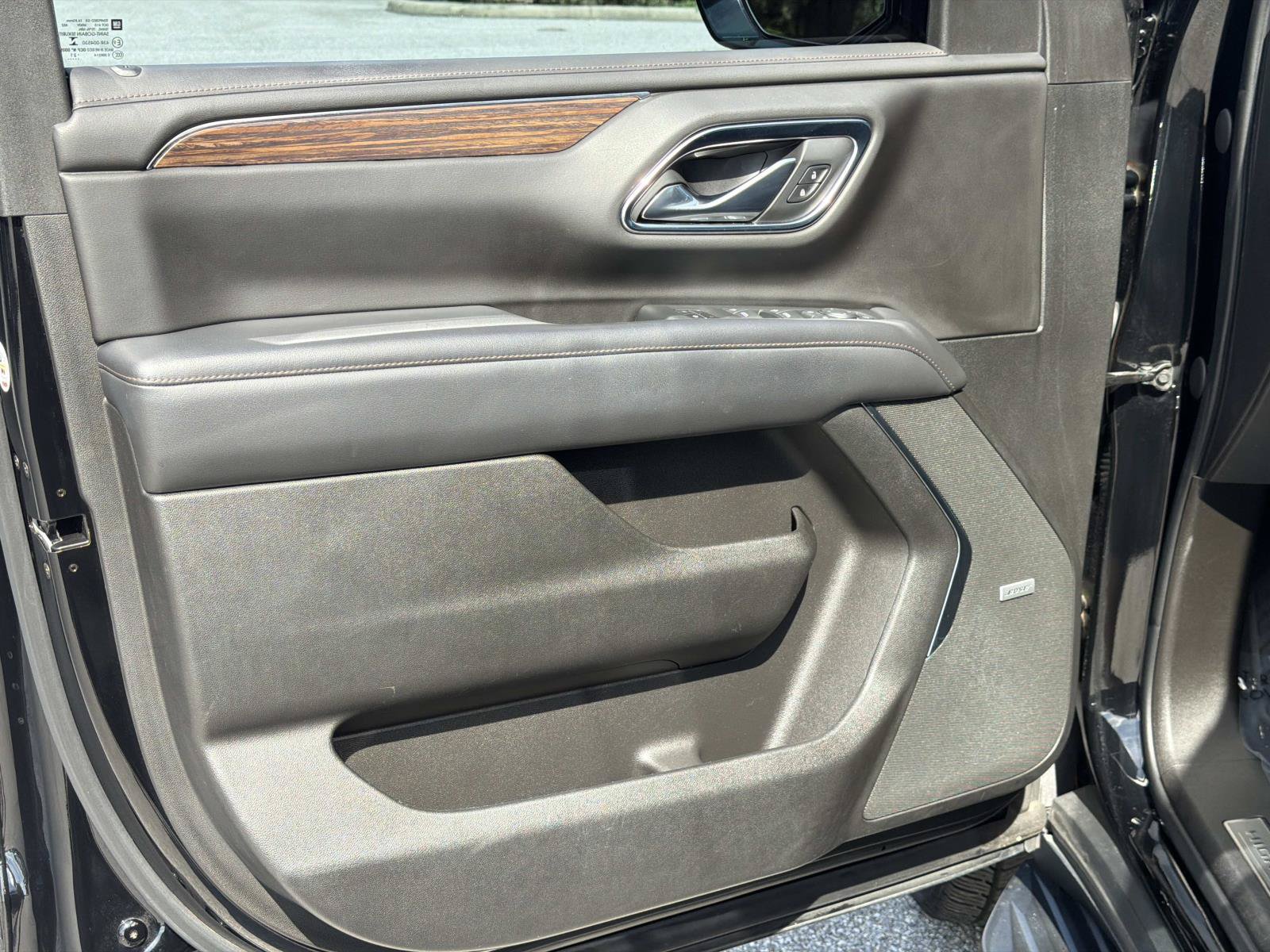 Used 2021 Chevrolet Tahoe High Country RWD image 17