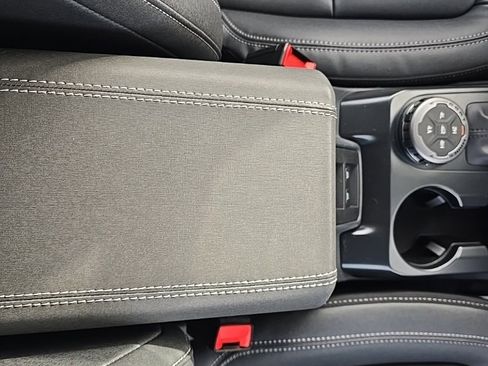 New 2025 Ford Bronco Badlands image 31