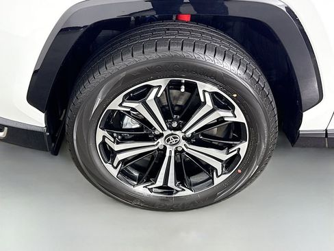 New 2025 Toyota RAV4 XSE image 20