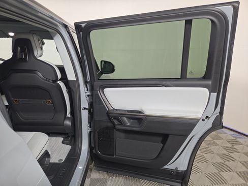 Used 2024 Rivian R1S Adventure AWD/4WD image 19