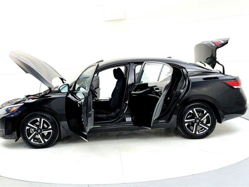 Used 2024 Nissan Sentra SV image 10