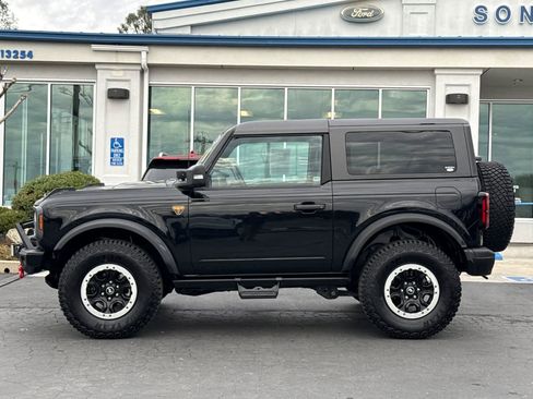 Used 2023 Ford Bronco Badlands image 7