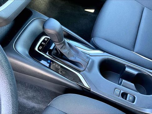 Certified 2025 Toyota Corolla LE image 16