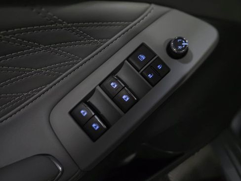 Used 2019 Toyota Avalon Limited w/ Advanced Safety Package image 30