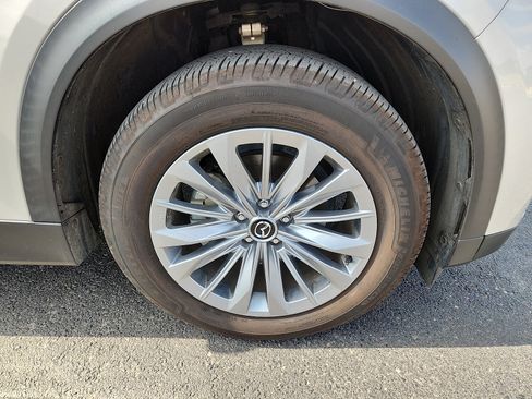 Used 2024 MAZDA CX-90 3.3 Turbo w/ Preferred Plus AWD/4WD image 9