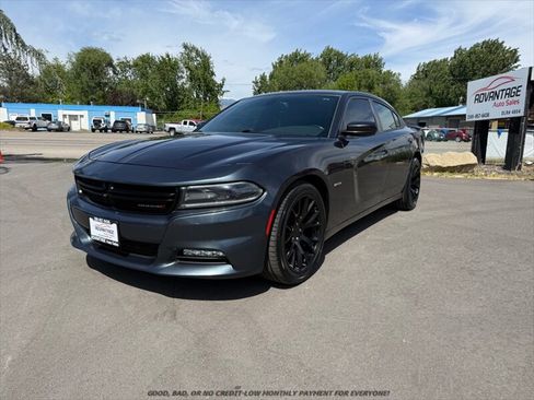 Used 2016 Dodge Charger R/T RWD image 4