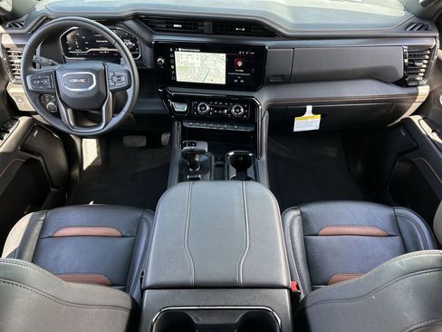 Used 2025 GMC Sierra 1500 AT4 w/ AT4 Premium Package AWD/4WD image 20