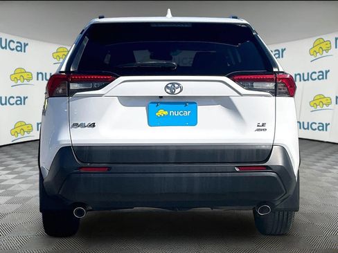Used 2020 Toyota RAV4 LE w/ All Weather Liner Package image 5