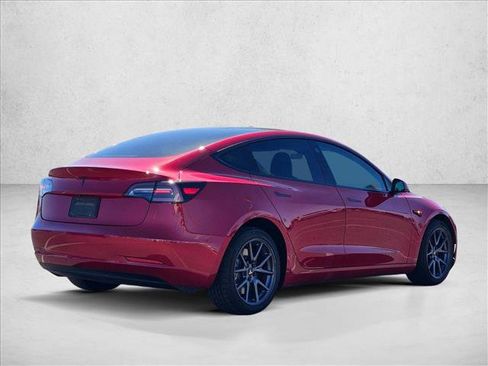 Used 2022 Tesla Model 3 RWD image 5