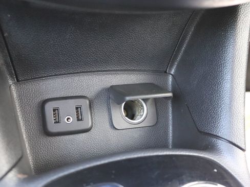 Used 2019 Chevrolet Cruze Premier w/ Sun And Sound Package image 29