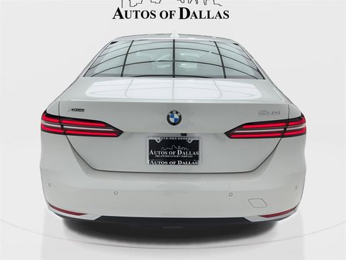 Used 2026 BMW 530i xDrive image 11