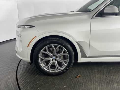 Certified 2024 BMW X7 xDrive40i w/ Executive Package image 4
