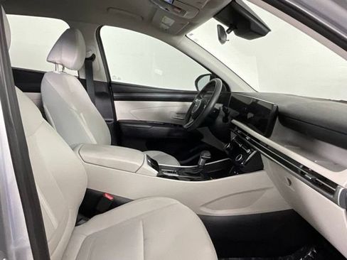 Used 2025 Hyundai Tucson SEL AWD/4WD image 17