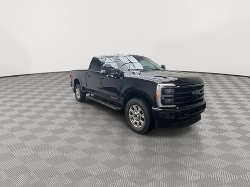 Used 2023 Ford F250 Lariat w/ Lariat Ultimate Package image 37