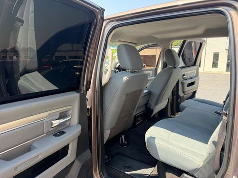 Used 2018 RAM 1500 Classic SLT RWD image 11
