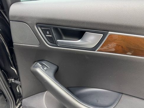 Used 2011 Audi Q5 2.0T Premium Plus image 44