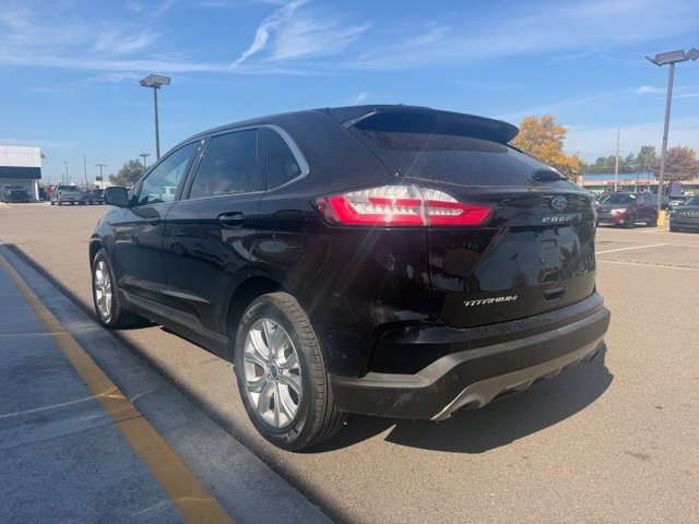Used 2022 Ford Edge Titanium w/ Equipment Group 301A AWD/4WD image 9