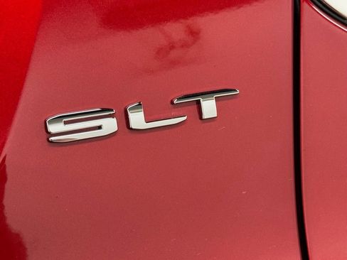 Certified 2023 GMC Acadia SLT w/ Technology Package image 27