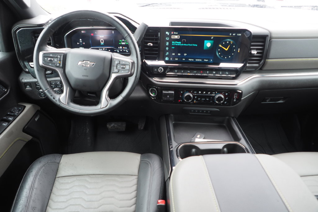 Used 2025 Chevrolet Silverado 2500 ZR2 w/ Technology Package AWD/4WD image 20