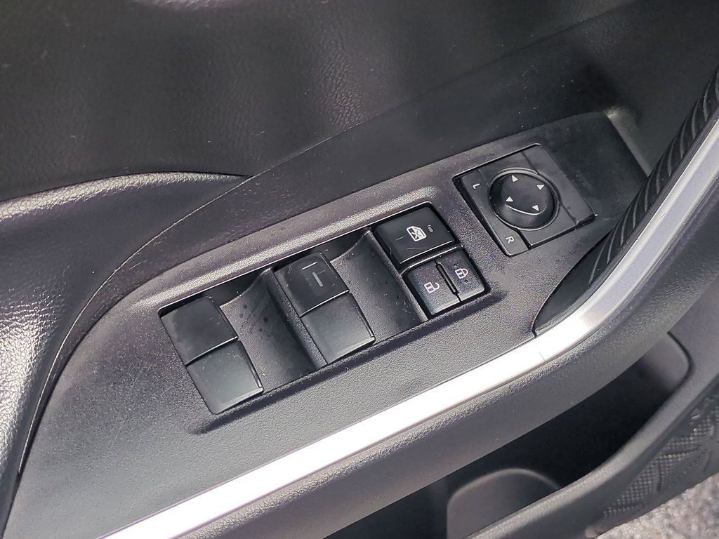 Used 2024 Toyota RAV4 LE FWD image 13