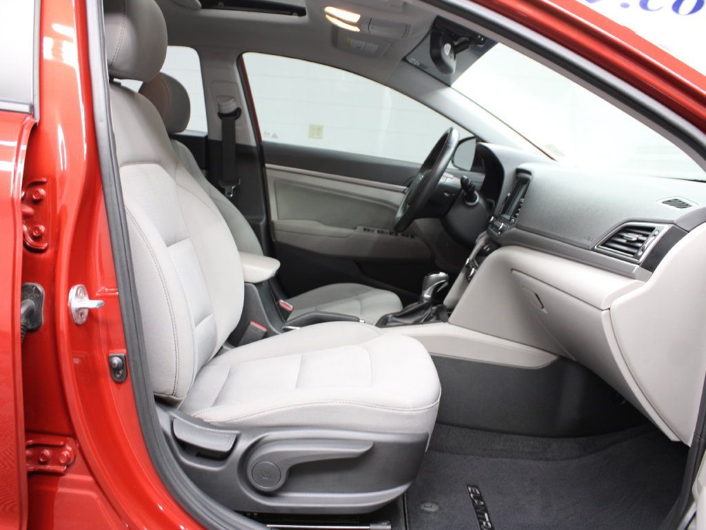 Used 2018 Hyundai Elantra Value Edition FWD image 27