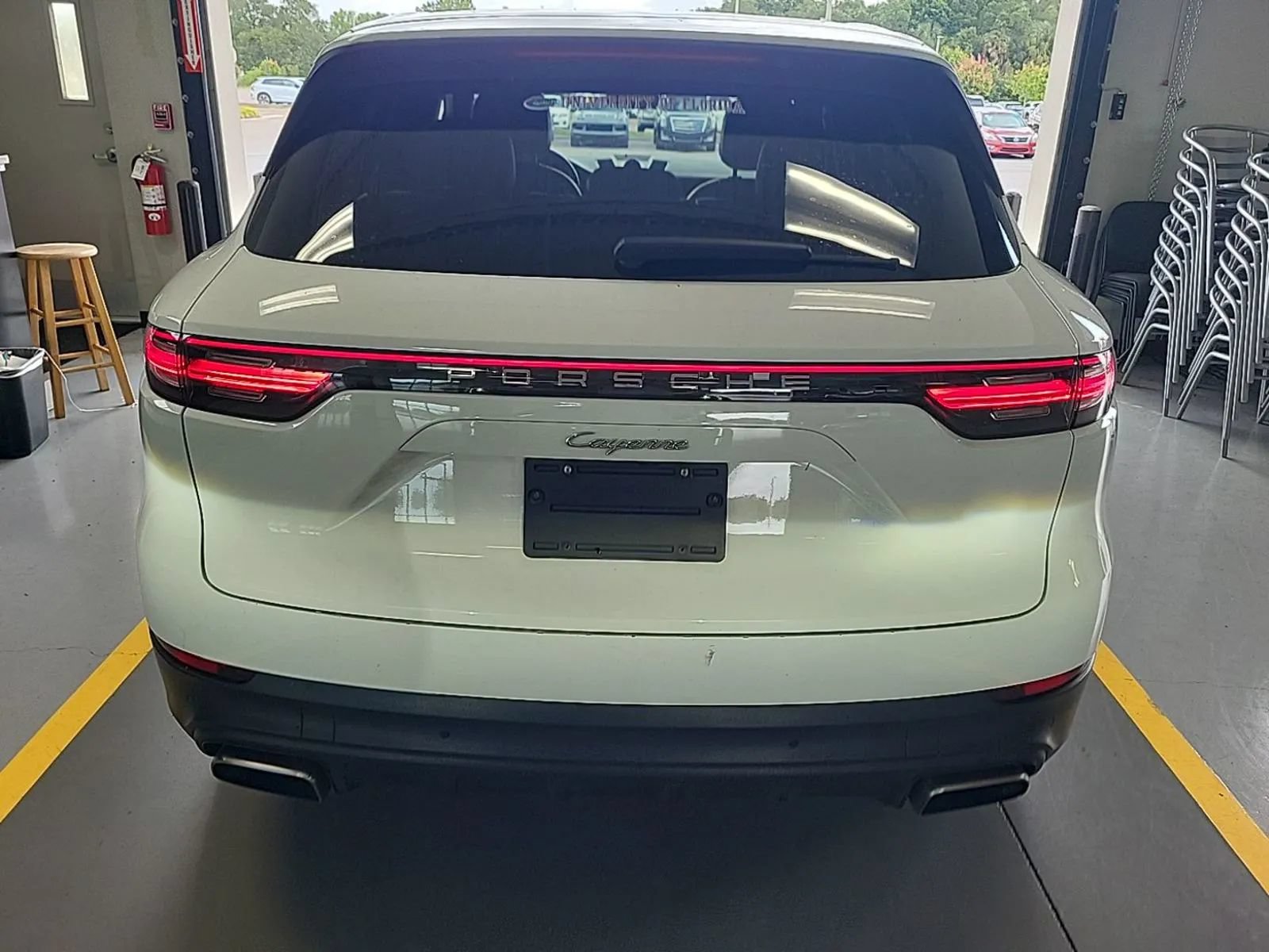 Used 2019 Porsche Cayenne AWD/4WD image 4