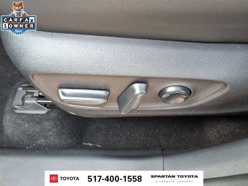 Used 2025 Toyota Grand Highlander AWD image 16