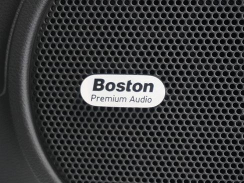 Used 2013 Chevrolet Camaro ZL1 image 17