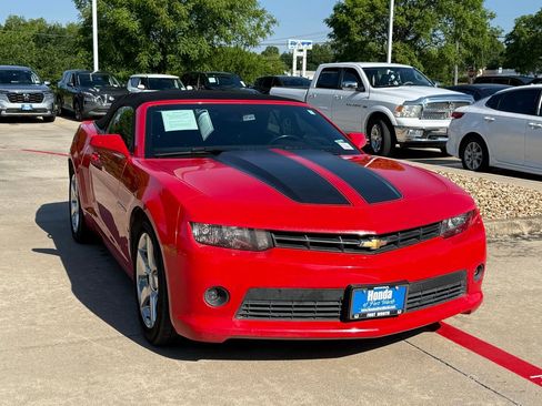 Used 2015 Chevrolet Camaro LT RWD image 7