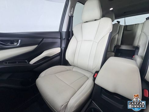Used 2025 Subaru Ascent Limited AWD/4WD image 18