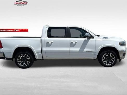 Used 2025 RAM 1500 Laramie AWD/4WD image 2