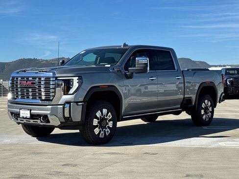 New 2026 GMC Sierra 2500 Denali w/ Denali Reserve Package image 4