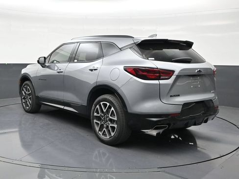 Used 2023 Chevrolet Blazer RS w/ Enhanced Convenience Package FWD image 3