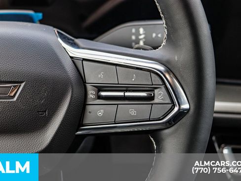 Used 2025 Chevrolet Traverse LT w/ Enhanced Driving Package image 32