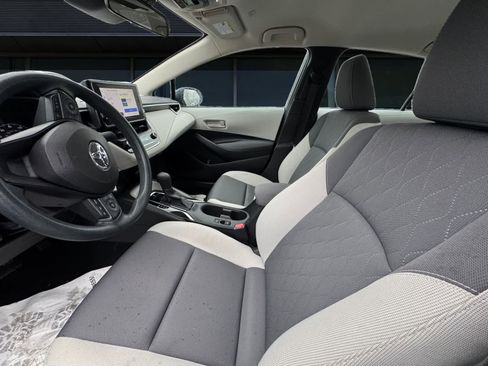 Certified 2024 Toyota Corolla LE image 2