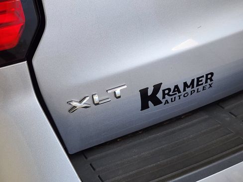 Used 2024 Ford Expedition XLT AWD/4WD image 12