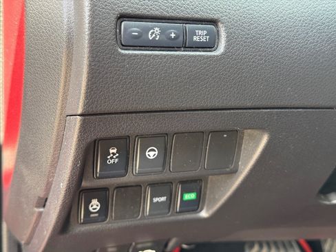 Used 2020 Nissan Rogue Sport SL w/ Premium Package FWD image 27