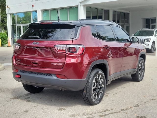 Used 2021 Jeep Compass Trailhawk w/ Convenience Group AWD/4WD image 4