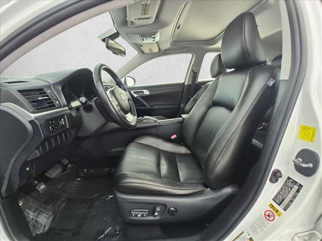 Used 2011 Lexus CT 200h Premium w/ Premium Audio Pkg FWD image 17