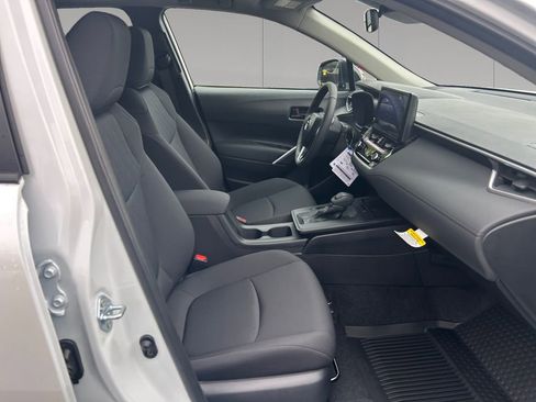 New 2026 Toyota Corolla Cross LE w/ Moonroof Package AWD/4WD image 17