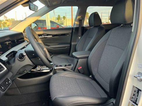 New 2026 Kia Seltos S image 13