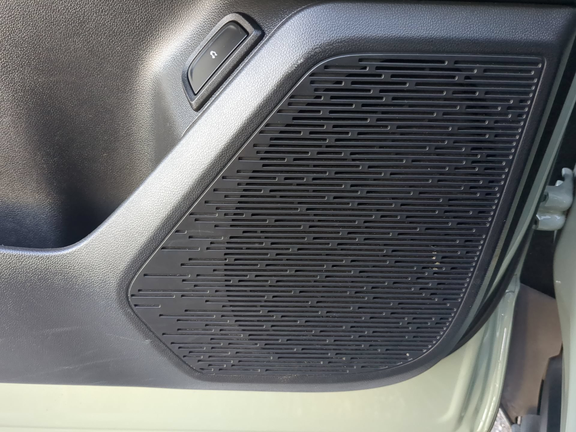Used 2025 Chevrolet Equinox LT w/ Convenience Package II FWD image 55