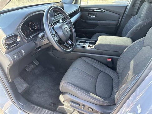 Certified 2025 Honda Pilot Sport image 13